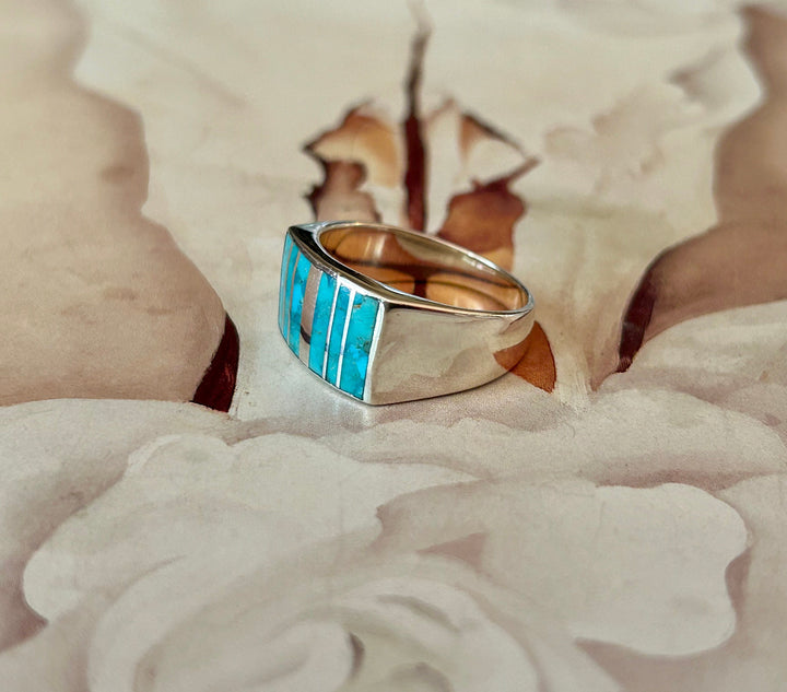 Kingman Turquoise Ring: Sterling Silver Gemstone, Unisex Design