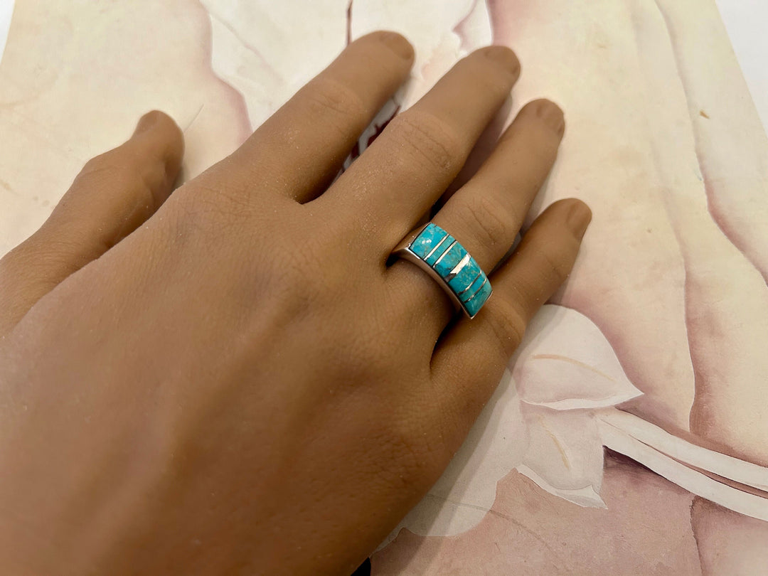 Kingman Turquoise Ring: Sterling Silver Gemstone, Unisex Design