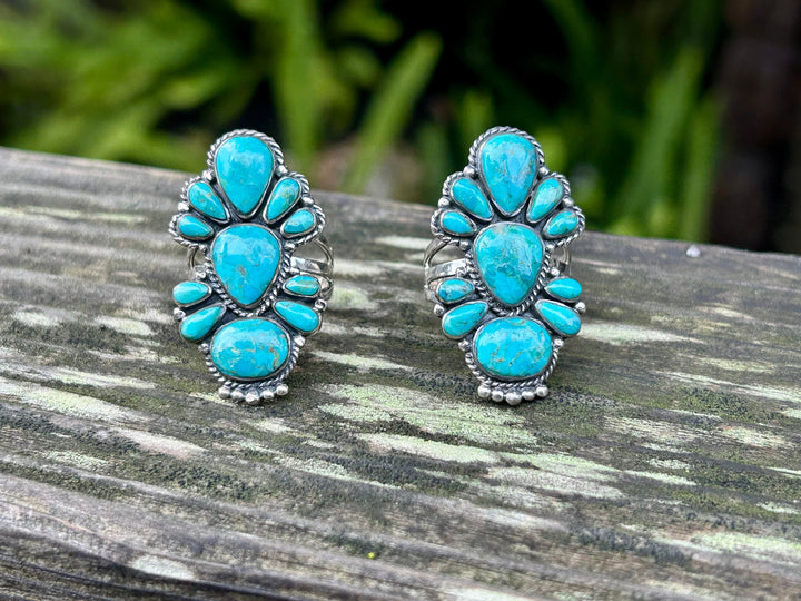 Kingman Turquoise Sterling Silver Ring: Southwestern Flower Cluster