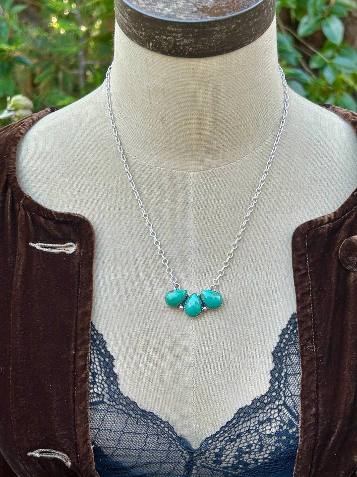 Sterling Silver Kingman Turquoise Pendant Necklace - Teardrop Cluster